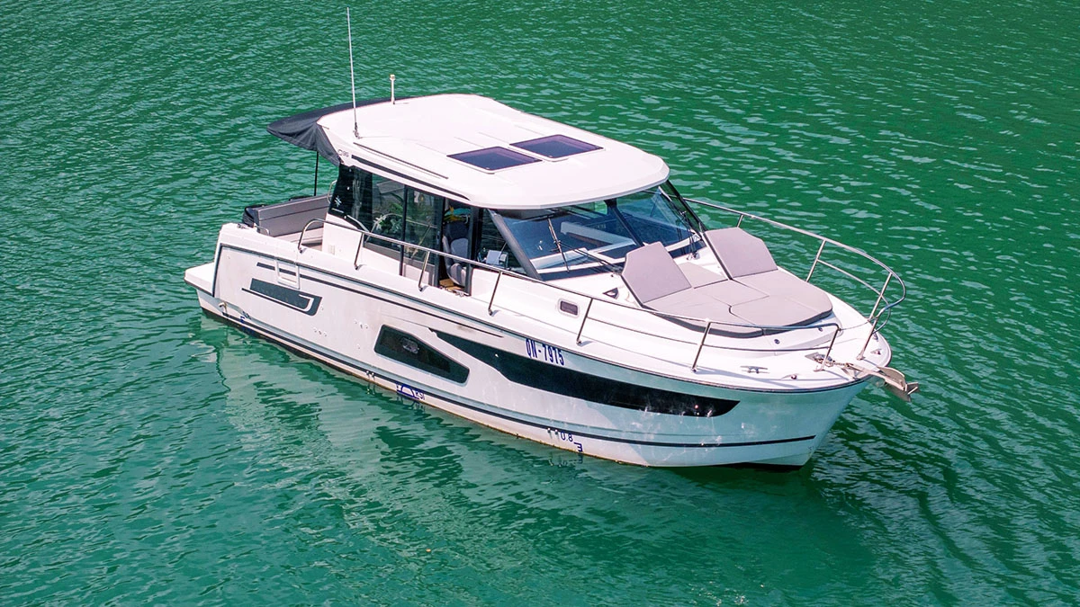 Thuê Du thuyền cá nhân Hạ Long MF1095