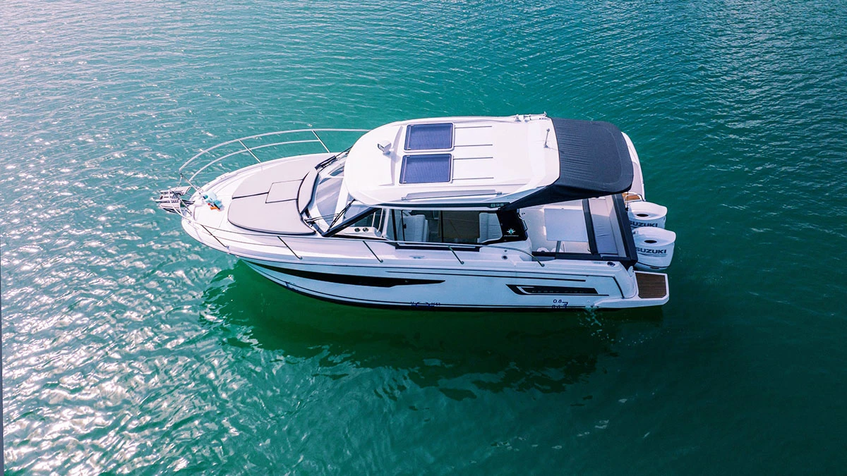 Thuê Du thuyền cá nhân Hạ Long MF895