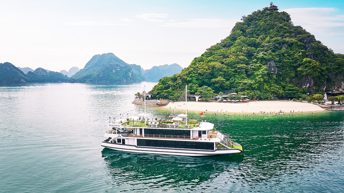 Hercules Premium Cruise thăm Vịnh Hạ Long 6 tiếng