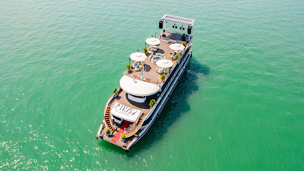 Iris Cruise thăm Vịnh Hạ Long 6 tiếng